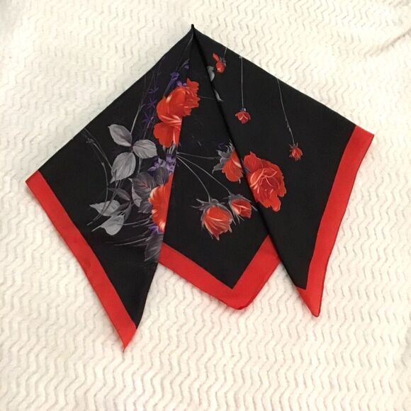 Womens Floral Scarf Head Wrap Black Red 30" Square Roses Missing Tag - Picture 2 of 6